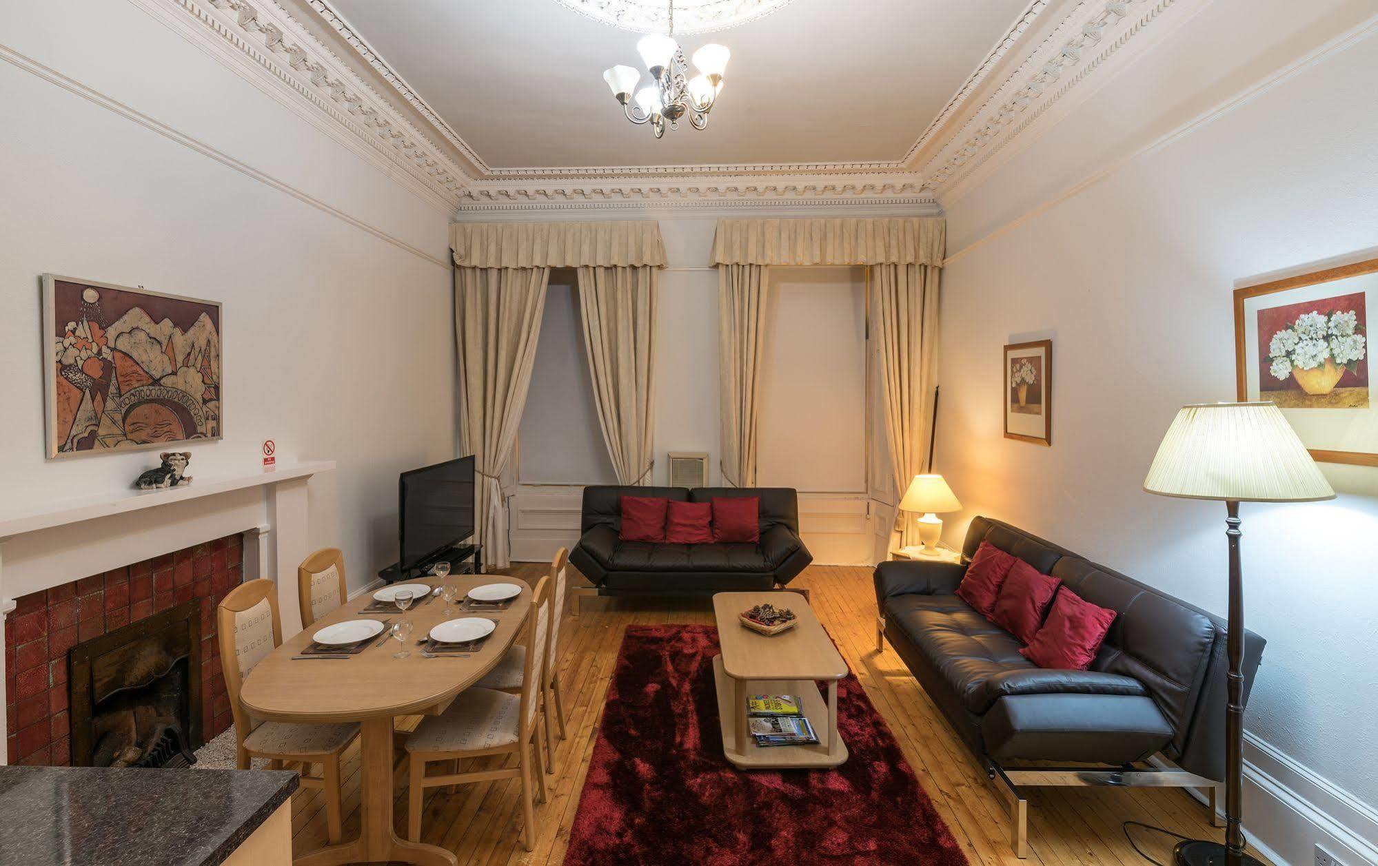 Kelvin Apartment *